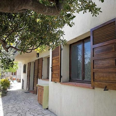 Bas De Villa Au Calme Villeneuve-Loubet Kültér fotó